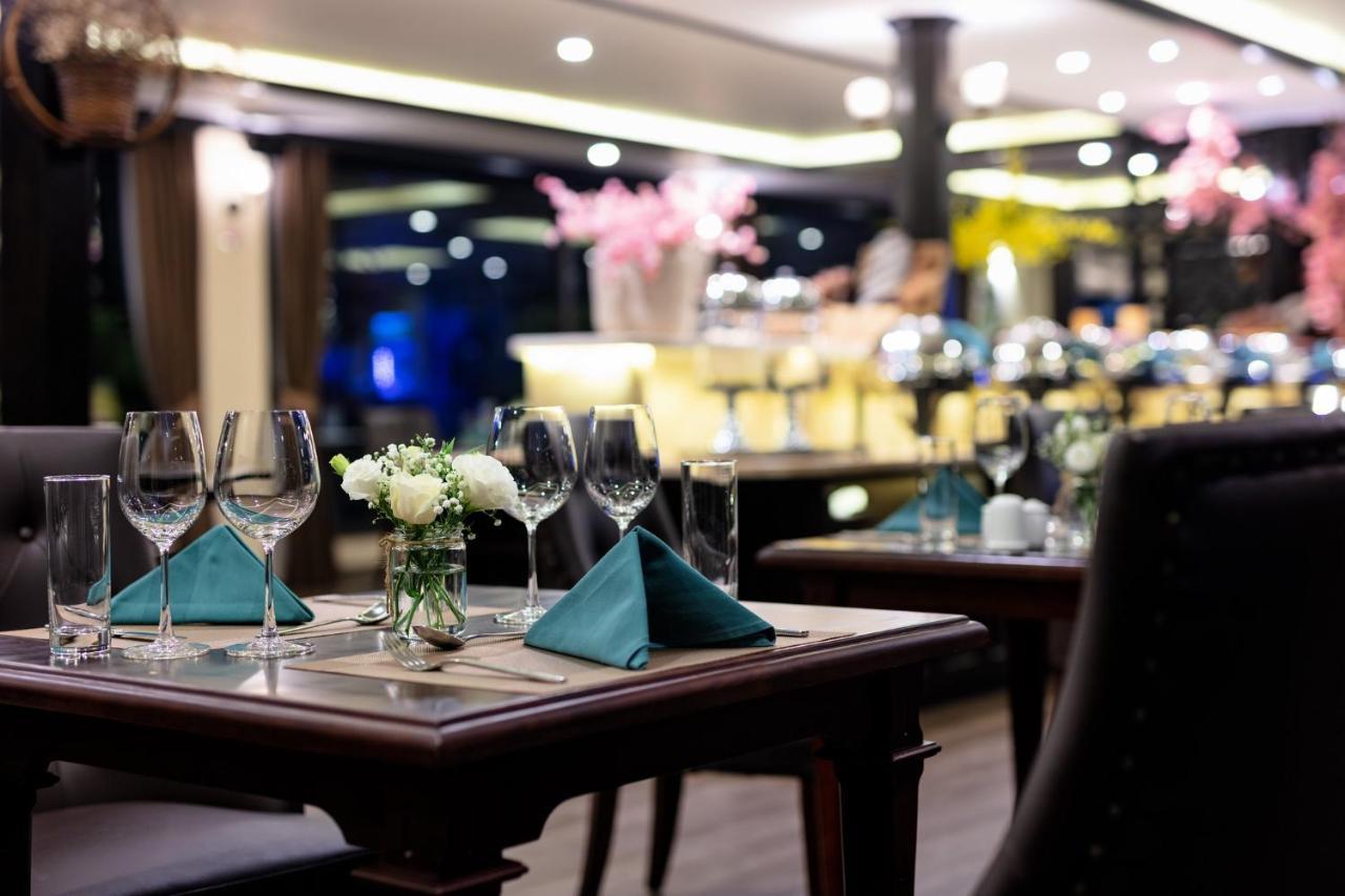 Mon Cheri Cruises Hạ Long Ngoại thất bức ảnh